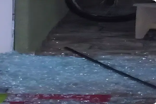 Jovem de 24 anos é morto na própria casa com 35 tiros; polícia investiga razão (Foto: Londrina News)