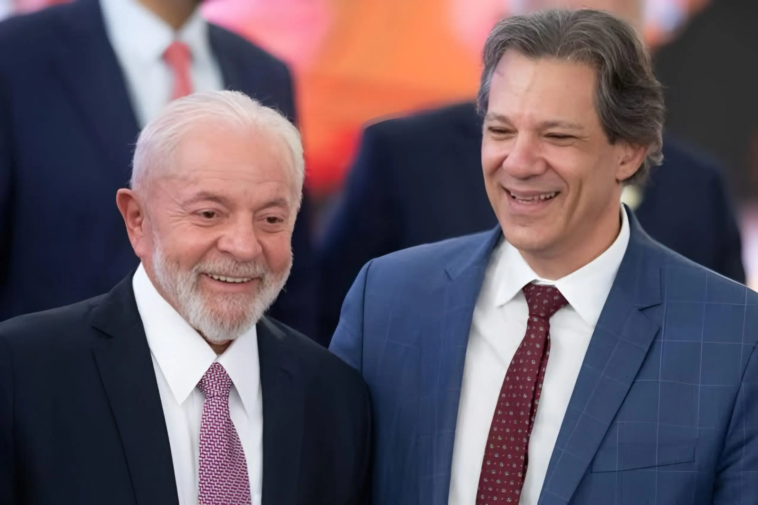 Governo Lula: gastos fora da meta devem chegar a R$ 390 bi em 2026