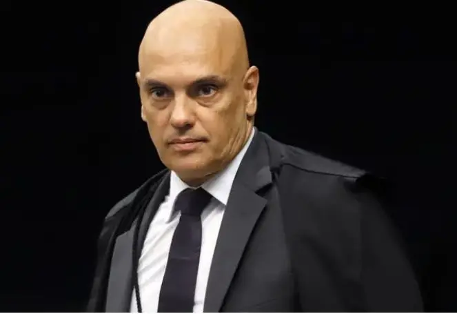 Sanções dos EUA Bloqueiam Cartão de Moraes