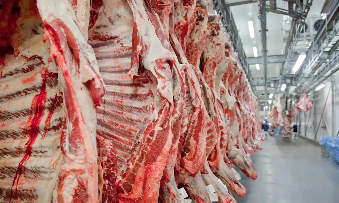 Preço da carne dispara nos EUA e marca recorde histórico, chegando a R$ 150 por quilo