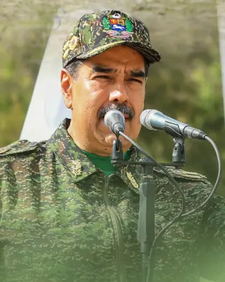 Nicolás Maduro apareceu vestido com roupas do exército venezuelano