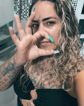 Vaza suposto vídeo íntimo