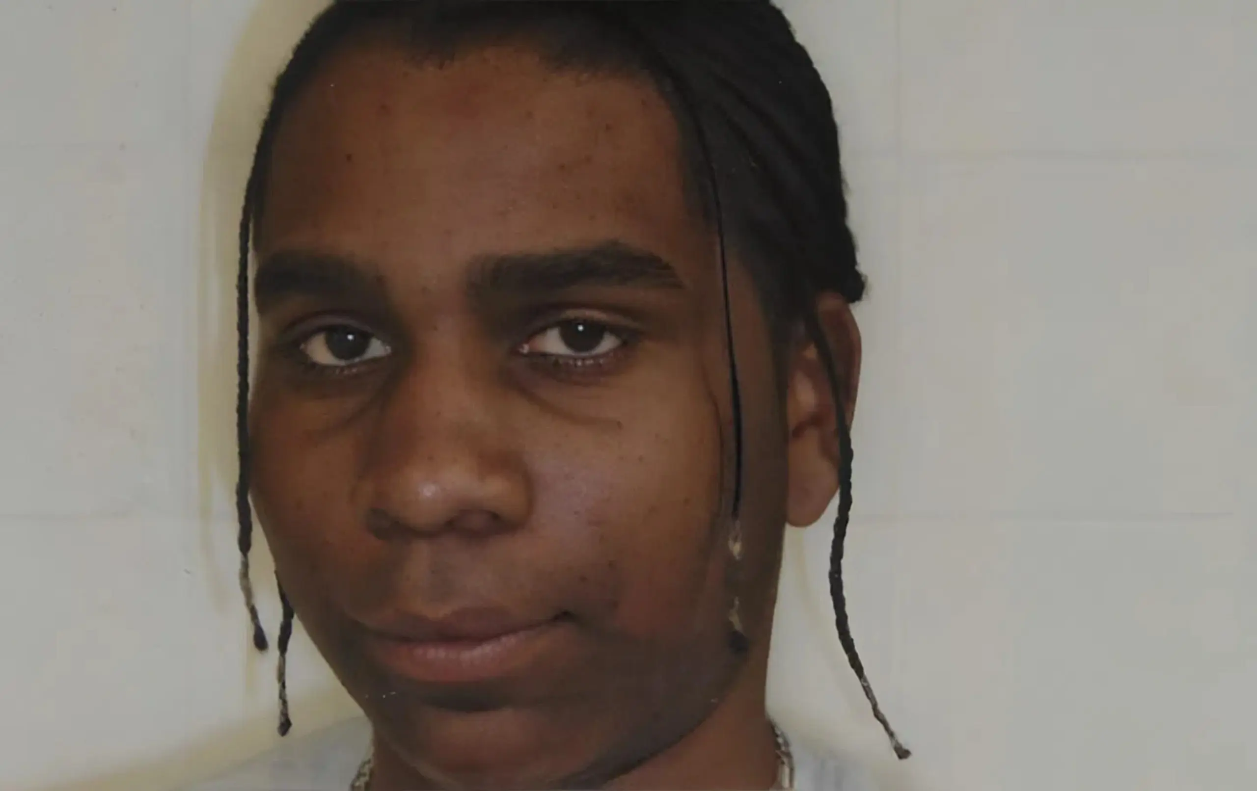 Detenta trans engravida duas mulheres em prisão feminina e é transferida