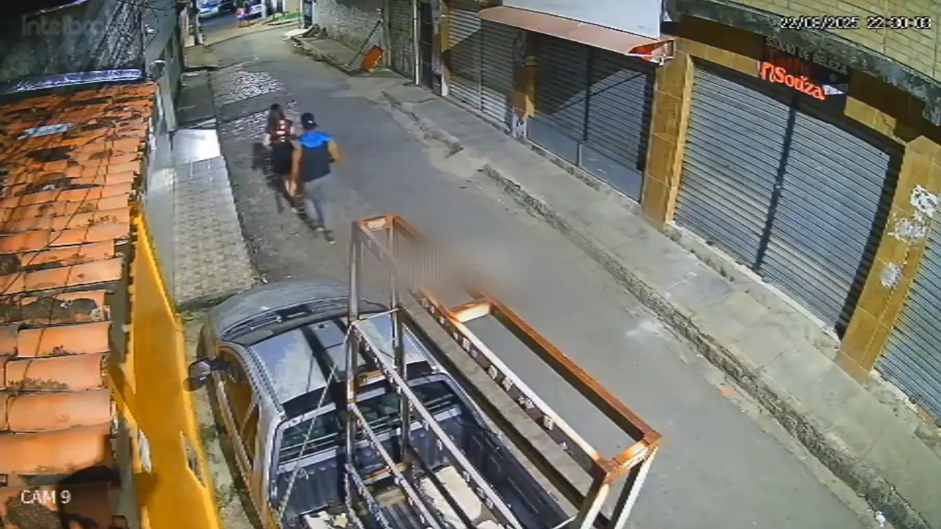 Ex-marido viu casal momentos antes de Roseane ser morta a facadas em AL (Foto: Reprodução Câmera de Segurança)
