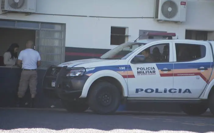 Policial penal é morta a tiros e namorado é suspeito do crime