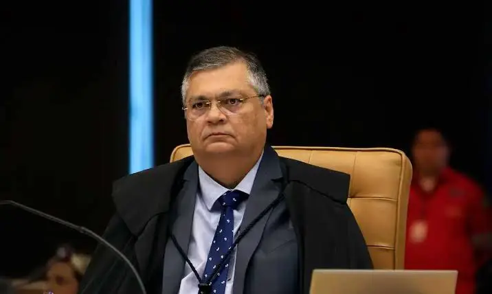 Decisão de Dino: STF limita efeito de leis estrangeiras no Brasil