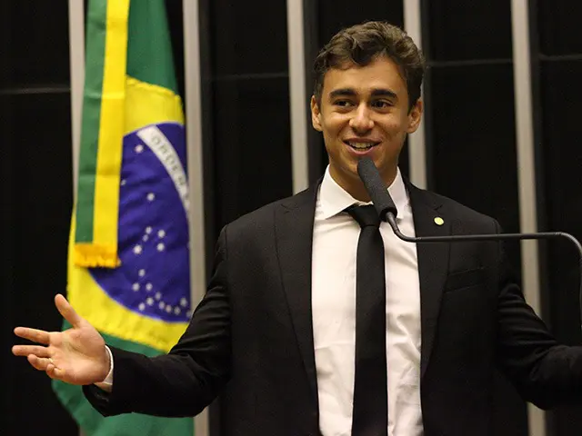 Nikolas Ferreira anuncia ação contra Lula por difamação após comentário sobre PCC