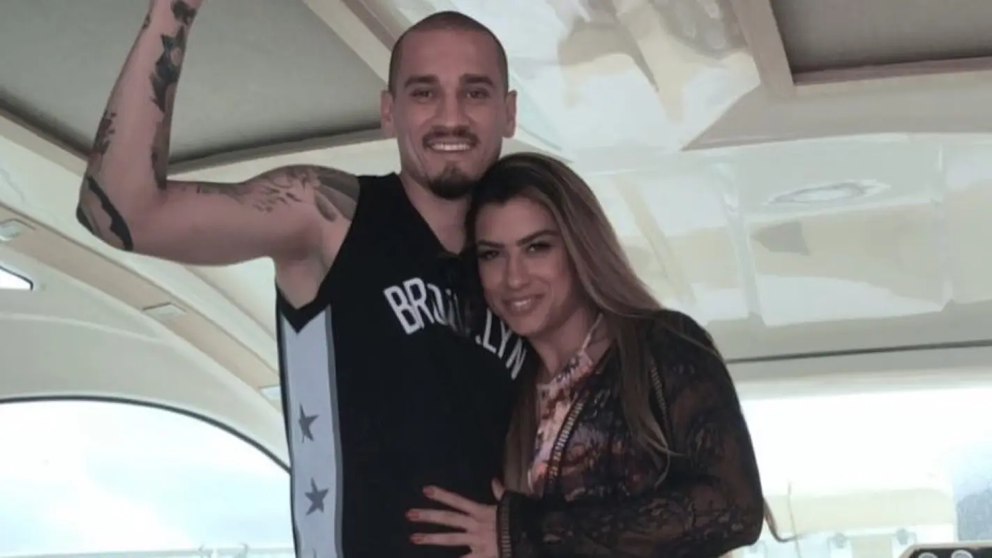Jogador processa ex após 49 dias casados