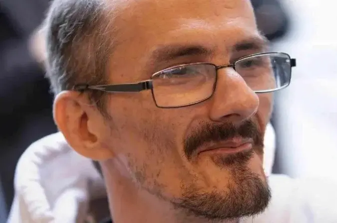 Veja trecho da live de influenciador sendo humilhado por amigos antes de morrer