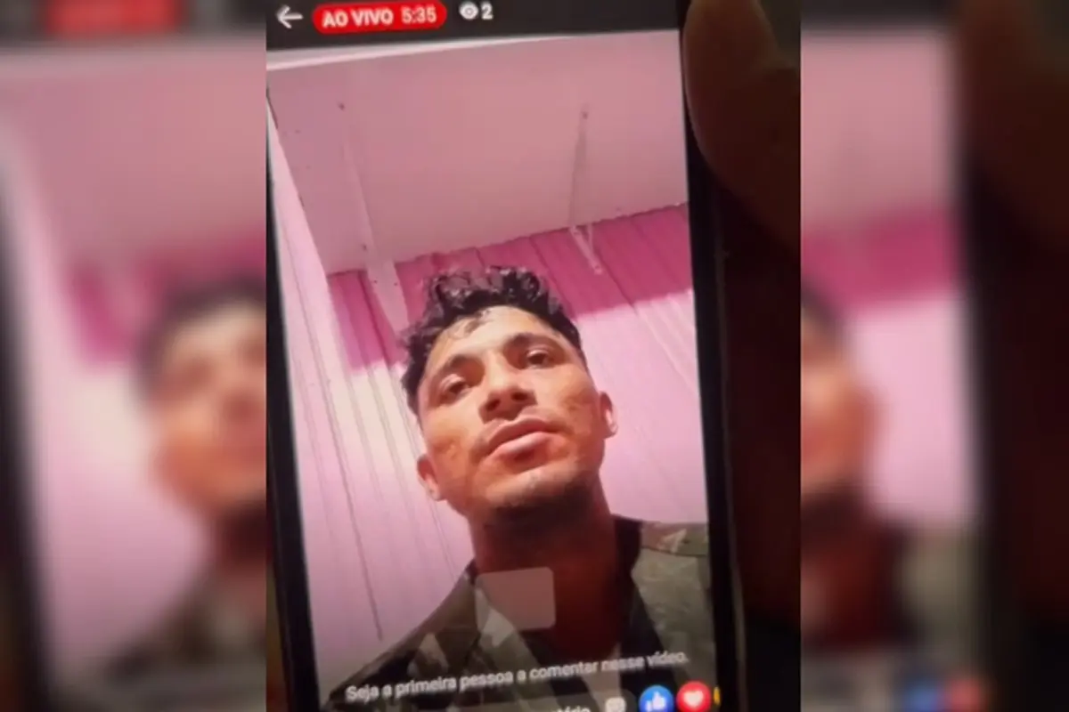 Suspeito de matar policial faz live com família refém em sequestro que durou mais de 15 horas