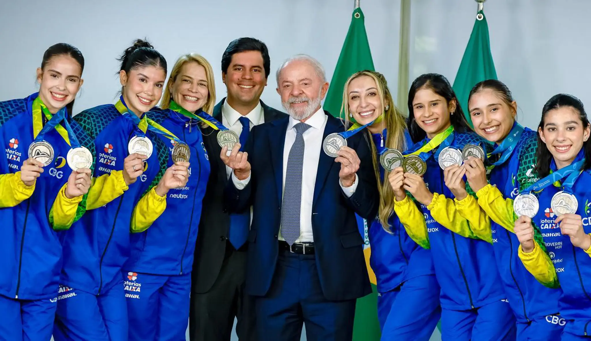 Lula recebe atletas medalhistas do Mundial de Ginástica Rítmica no Palácio do Planalto (Foto: Ricardo Stuckert/Secom-PR)