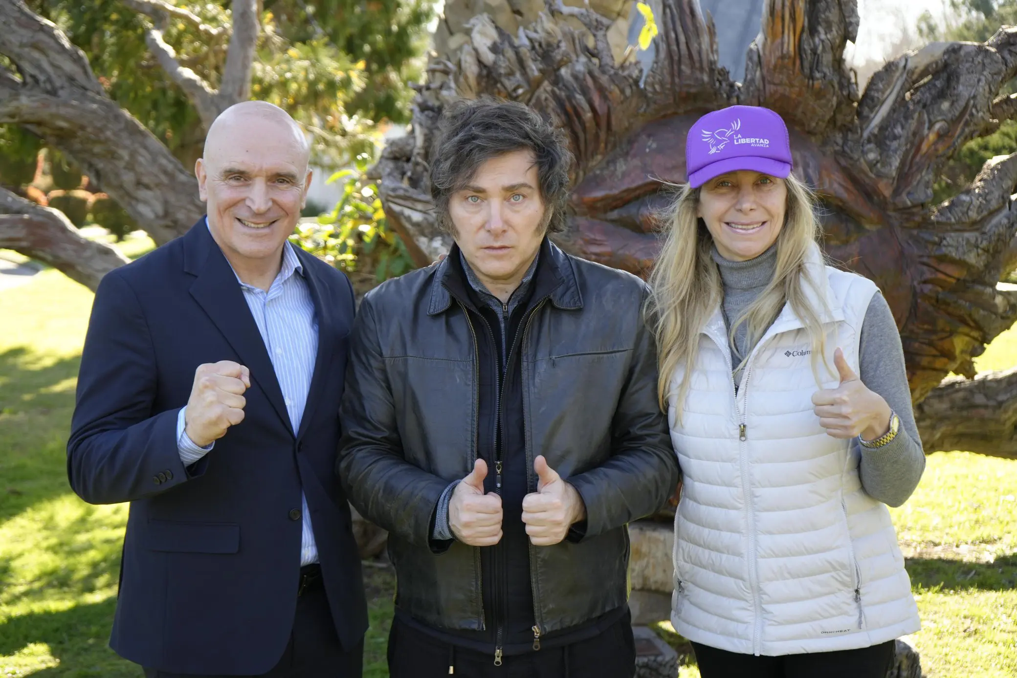 Javier Milei se pronuncia após ataque e faz acusações