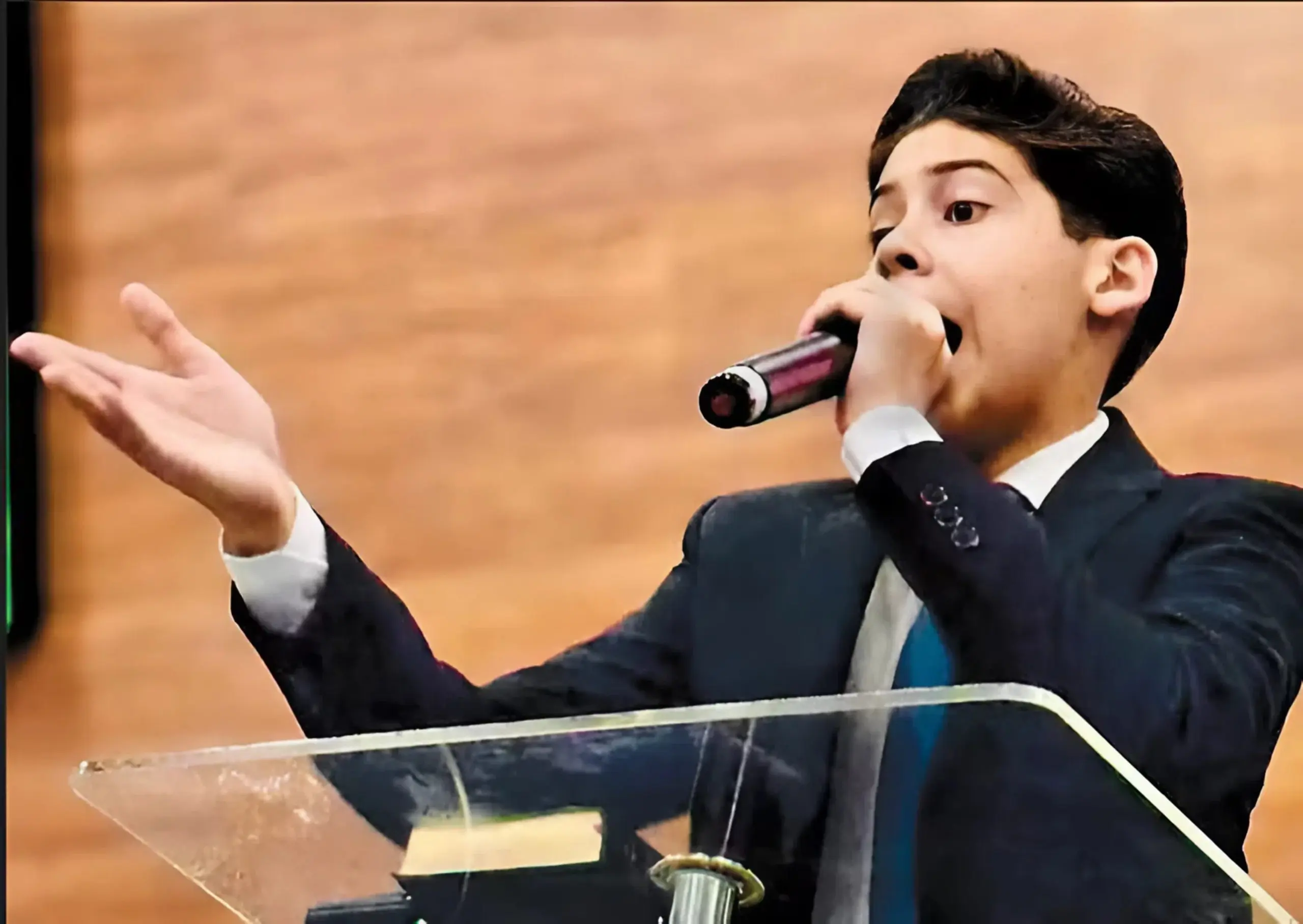 Vídeo: Pastor mirim sai em defesa de Malafaia e faz acusações ao STF