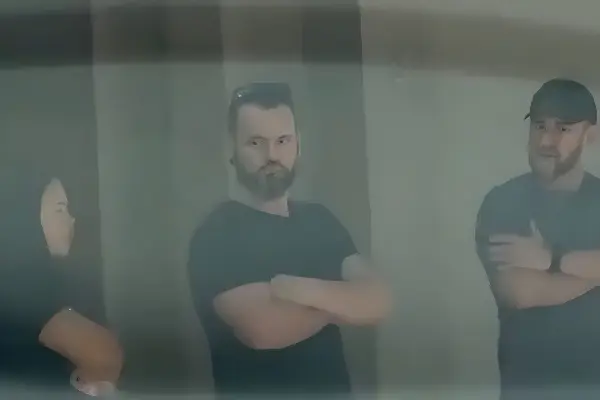Bolsonaro é vigiado por policiais em sua casa (Foto: Reprodução Redes Sociais)