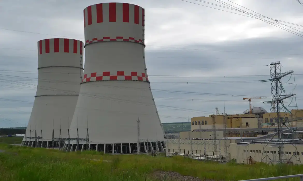Alerta nuclear: Ucrânia lança ataque com drones em usina russa