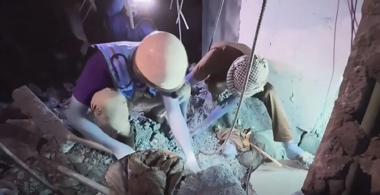 Milagre em Gaza: jovem é encontrada com vida debaixo de escombros (Foto: Redes sociais)