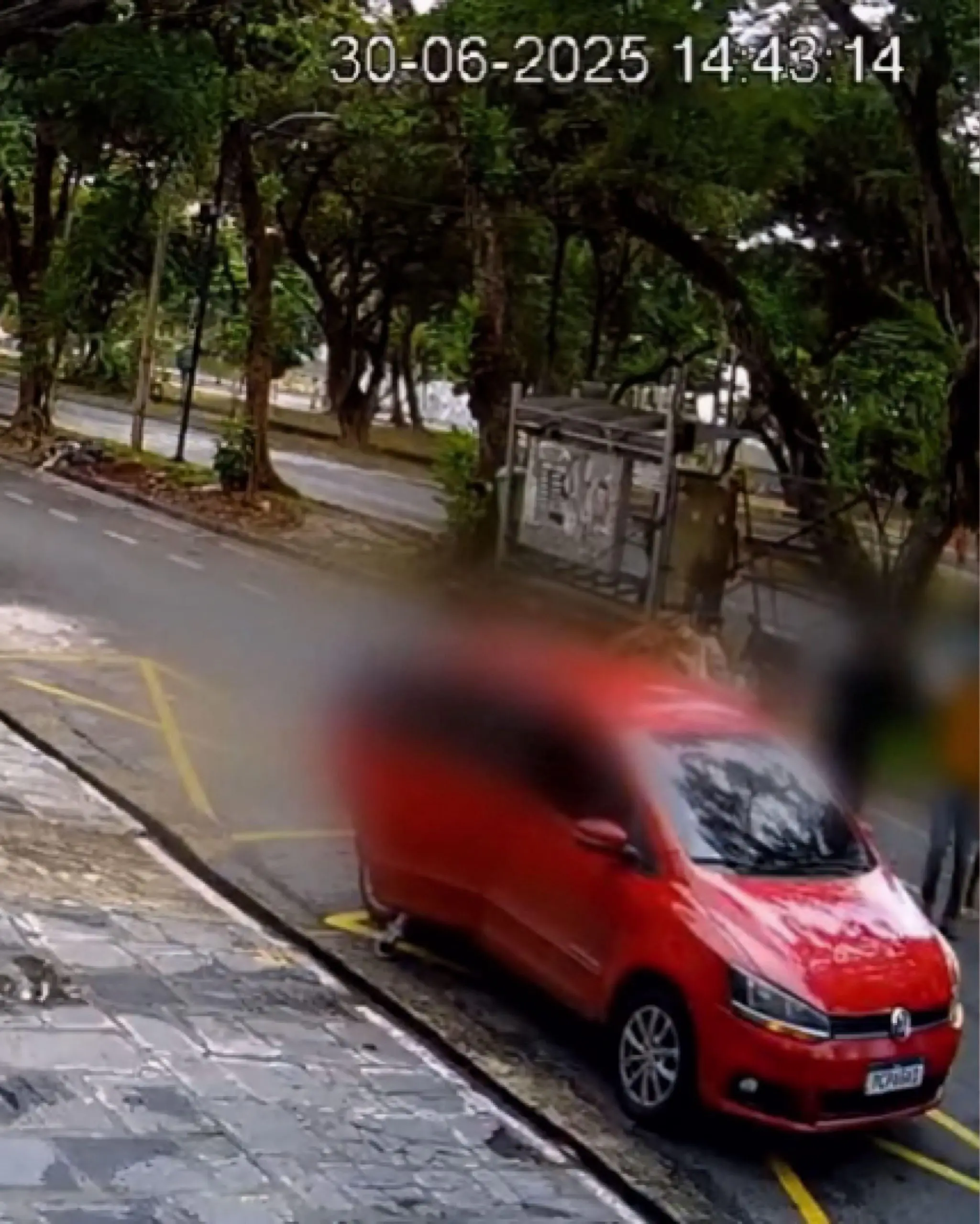 Cartão postal do Recife vira ponto de assaltos em plena luz do dia
