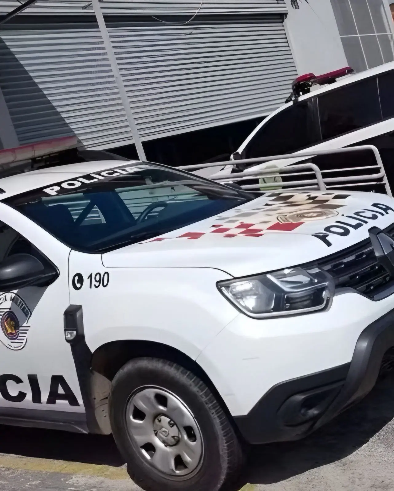 Pai ataca filha com água e óleo quente durante discussão e acaba preso (Foto: Divulgação/PM)