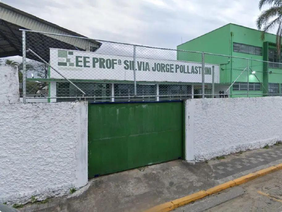 Escola Estadual Professora Silvia Jorge Pollastrini, em Itanhaém, onde crime aconteceu. Foto: Google Street View