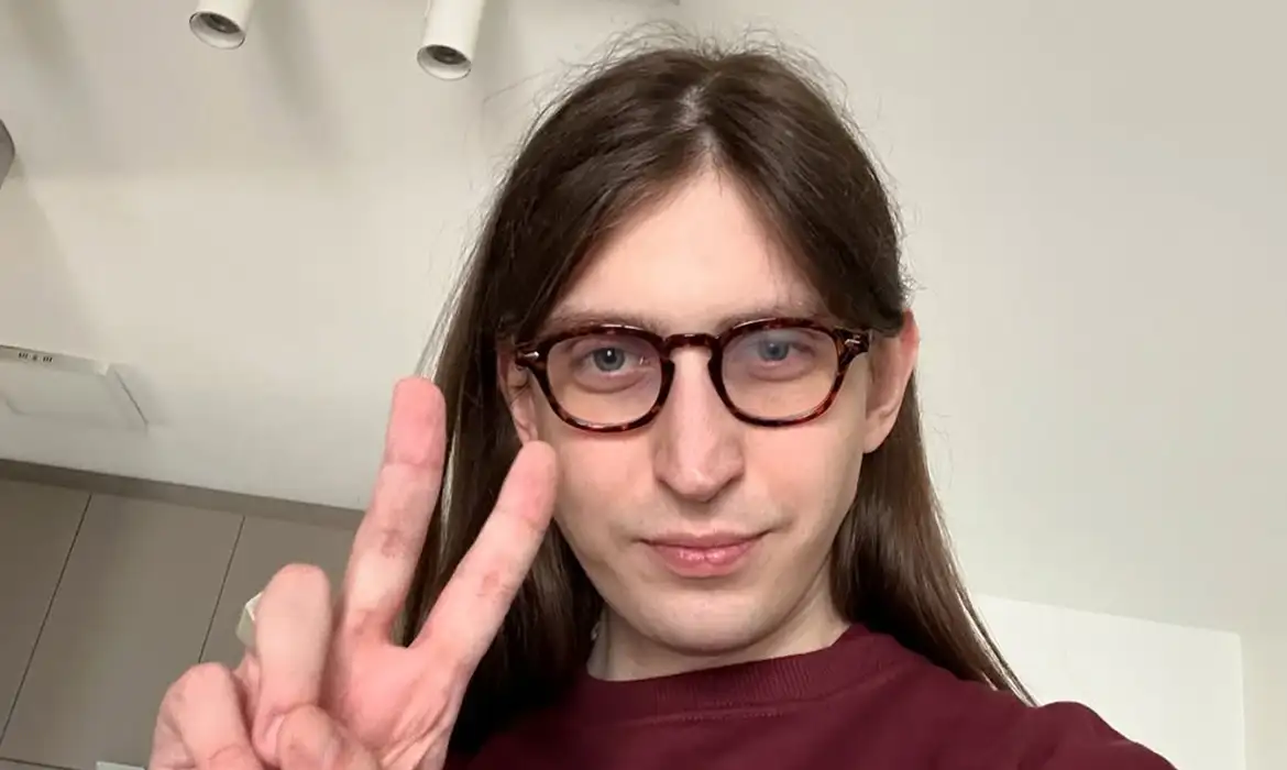 O vídeo do influenciador viralizou nas redes sociais e já soma mais de 40 milhões de visualizações