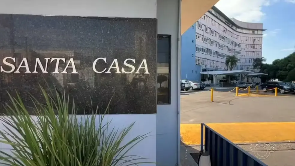 Mãe e filho são internados com suspeita de envenenamento; caso é tratado como tentativa de homicídio