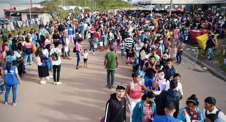 Triplica a migração de venezuelanos para o Brasil após eleição de candidatos ligados a Maduro