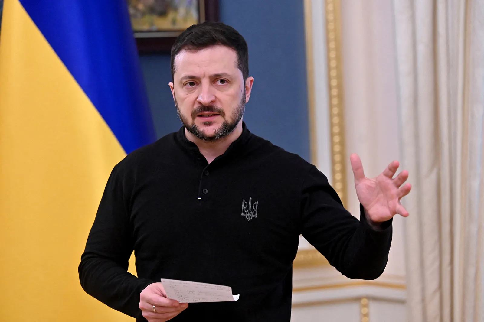 Presidente ucraniano ligou para Donald Trump após reunião do chefe do país norte-americano com Putin