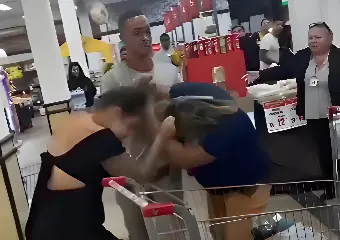 Briga em supermercado de Arraial do Cabo
Foto: reprodução/rede social