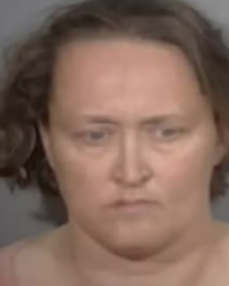 Doreene Gifford, mãe de Logan, foi presa e condenada pelos abusos sexuais que cometeu.