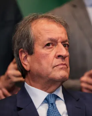Valdemar decide quem vai herdar número de Eduardo Bolsonaro na urna