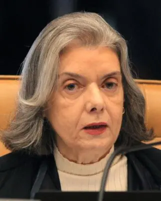 Saiba se Cármem Lúcia deve inocentar ou condenar Jair Bolsonaro