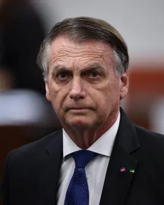 Cármen Lúcia vota a favor e STF forma maioria para condenar Bolsonaro