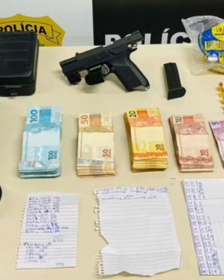 Materiais apreendidos na casa de Luiz Fernando, o 
