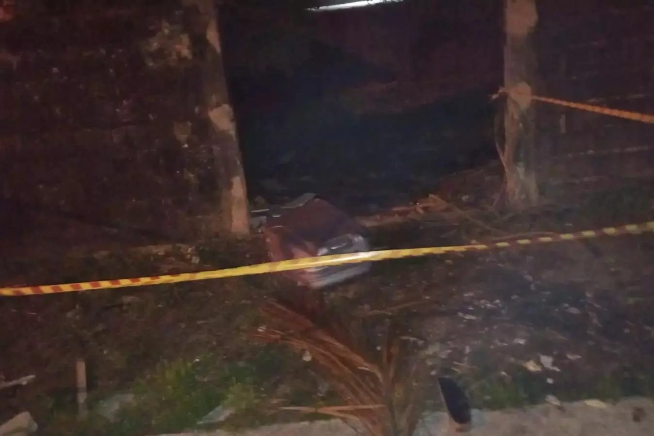 Vídeo: criança entra em pânico ao abrir cadeado de mala e descobrir corpo
