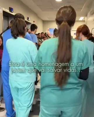 Hospital cria 'corredor de heróis' para homenagear doares de órgãos