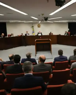Entenda a pena de Bolsonaro e outros sete condenados pelo STF por trama golpista