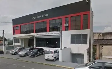 Homem é preso após agredir a própria mãe com carne congelada