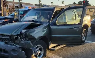 Garoto de 12 anos causa perseguição a 112 km após pegar o carro dos pais