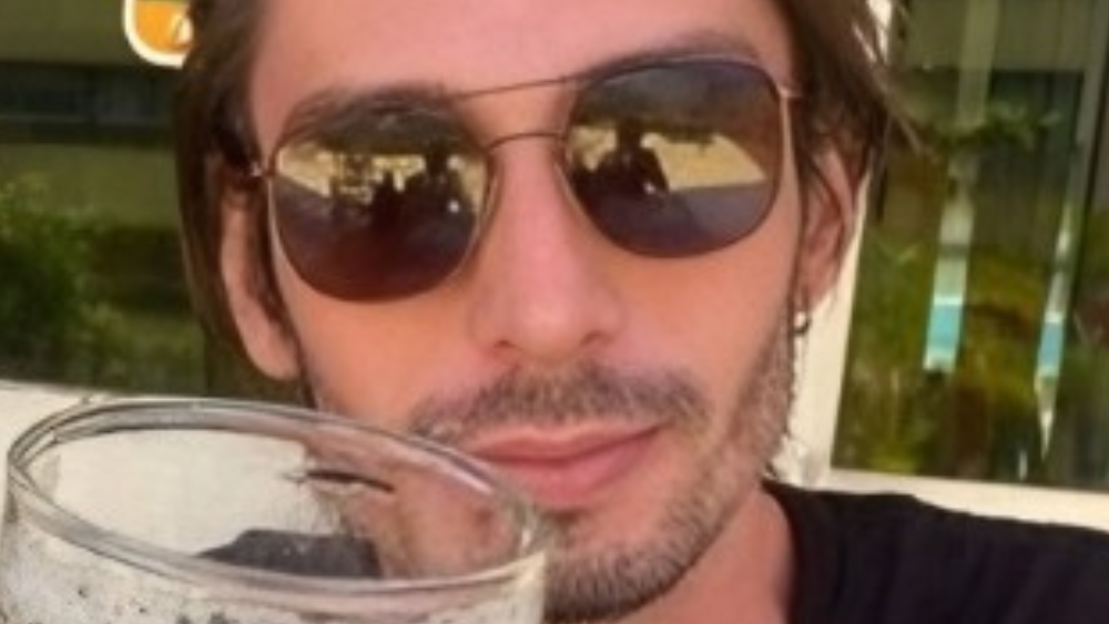 Advogado é morto a facadas por amigo após assediar mulher em prédio