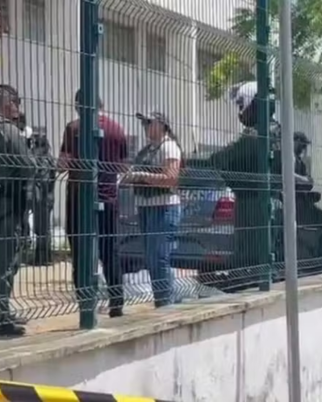 Dois alunos morrem baleados e dois são feridos a tiros em escola em Sobral, no interior do Ceará — Foto: Mateus Ferreira/TV Verdes Mares