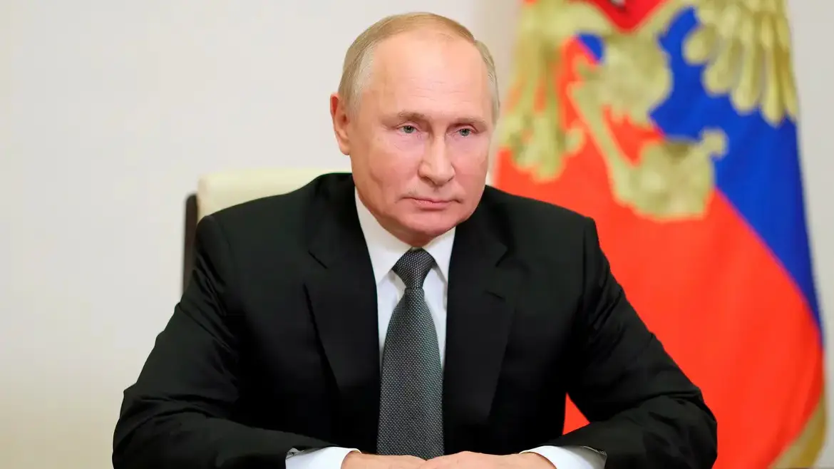 (SPUTNIK/EVGENIY PAULIN/KREMLIN VIA REUTERS)