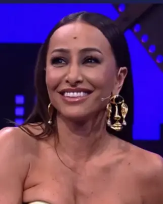 Sabrina Sato revela drama familiar e cancela viagem para cuidar do pai