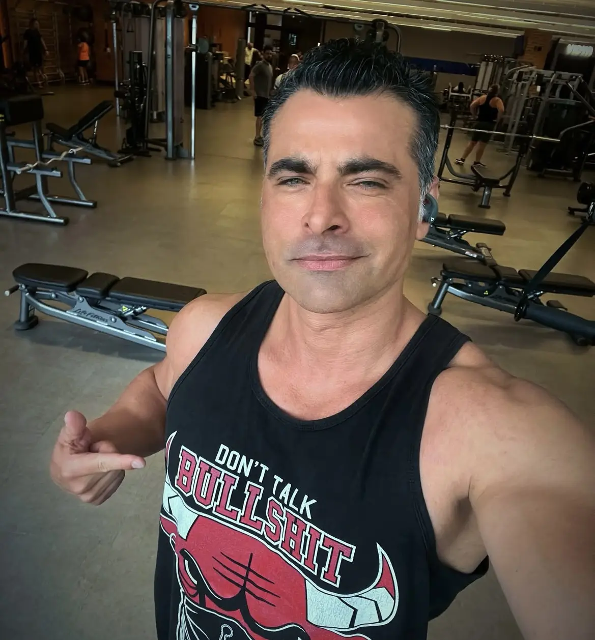 JP Mantovani, ator e ex-Fazenda, morre em acidente de moto. Veja detalhes