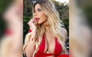 Modelo é expulsa de aplicativos de namoro por ser ‘bonita demais’