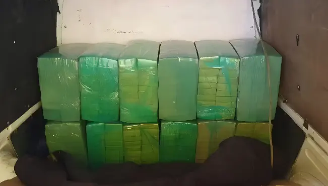 PRF intercepta caminhão e realiza grande apreensão de maconha no interior de São Paulo (Foto: Polícia Federal Rodoviária)