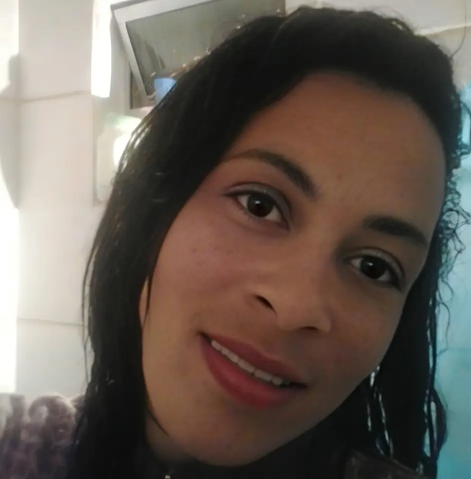 Caline Arruda, morta a facada pelo filho de 9 anos (Foto: Redes Sociais)