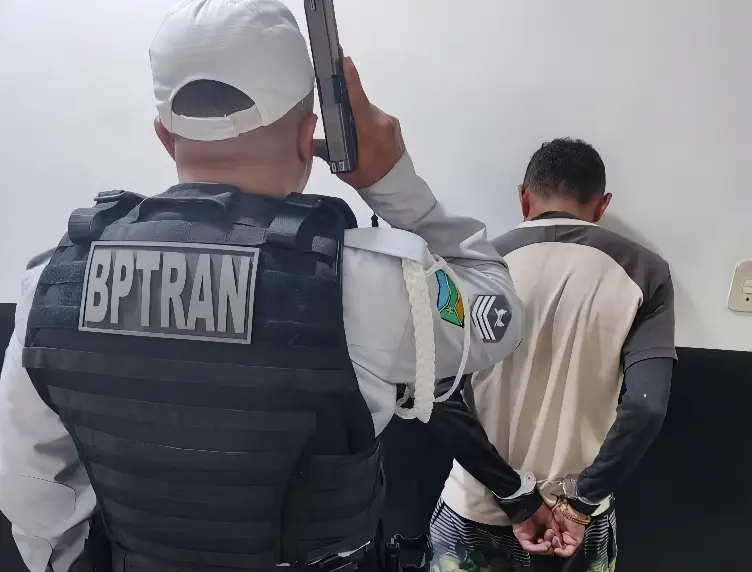 Homem é detido se masturbando em frente à escola infantil (Foto: Bptran/Divulgação)