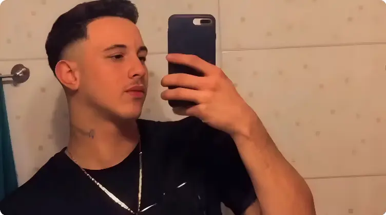 Mecânico morre ao ser esmagado por carro em oficina (Foto: Redes Sociais)