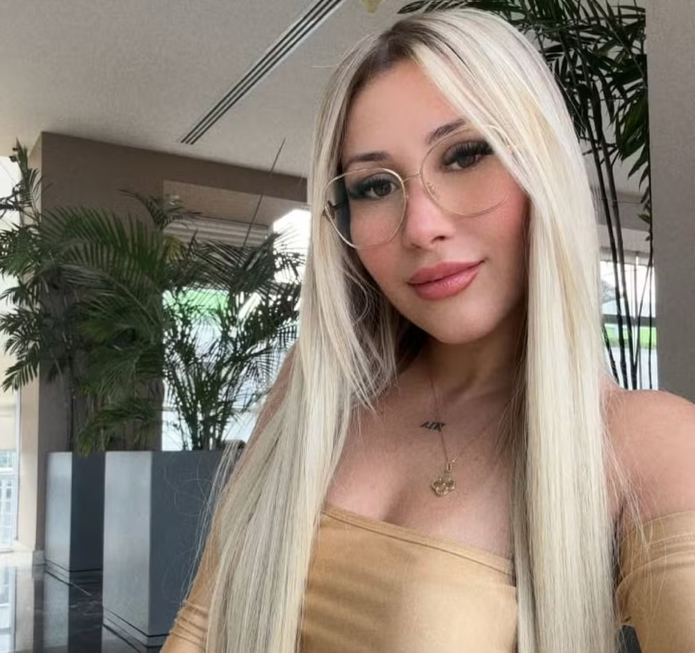 Modelo venezuelana Angie Miller, investigada por morte de cantores — Foto: Reprodução/Instagram 