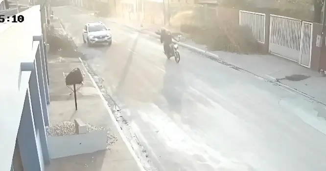 Personal trainer é morta a tiros com carro em movimento (Foto: Reprodução Câmera de Segurança)